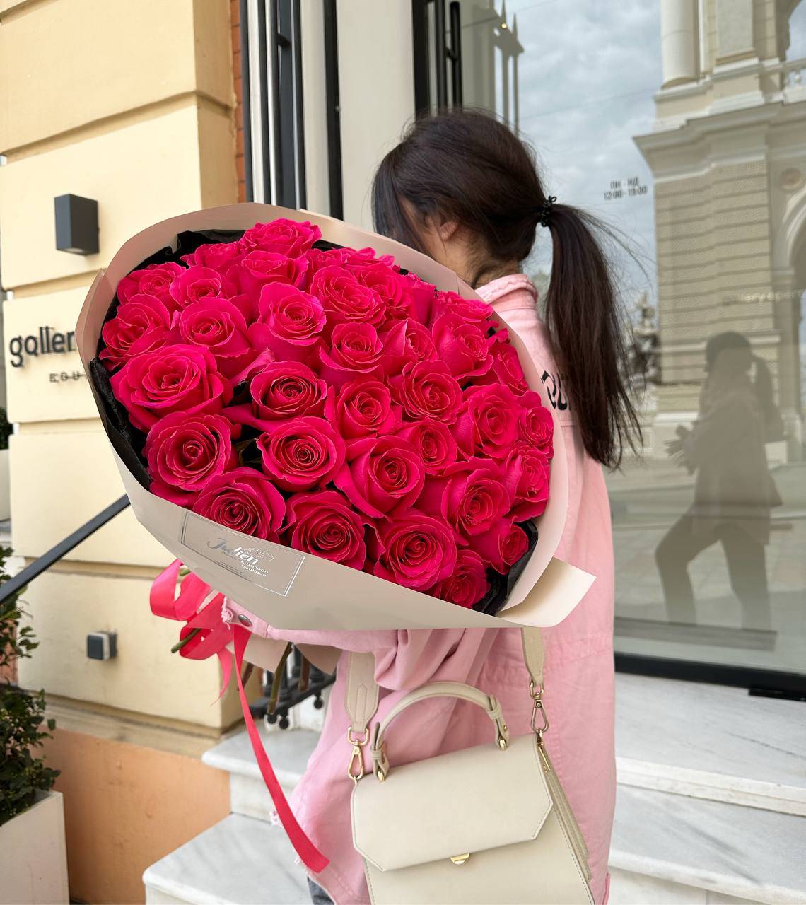 Crimson roses