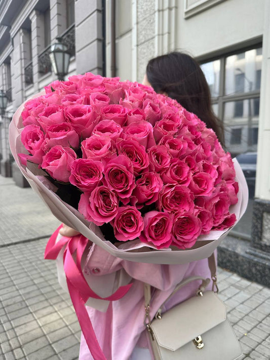 Bouquet of 100 Raspberry Roses