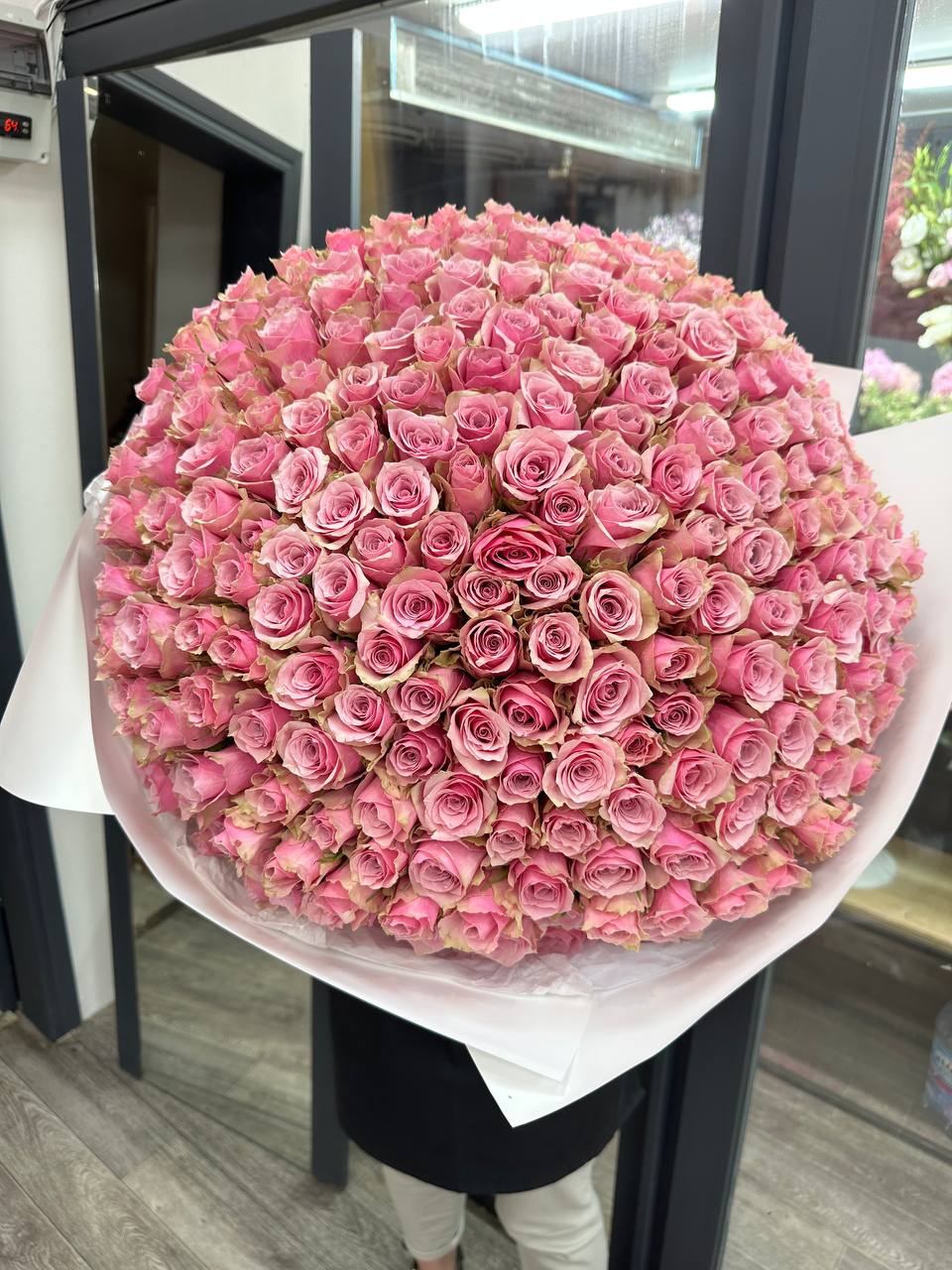 300 roses