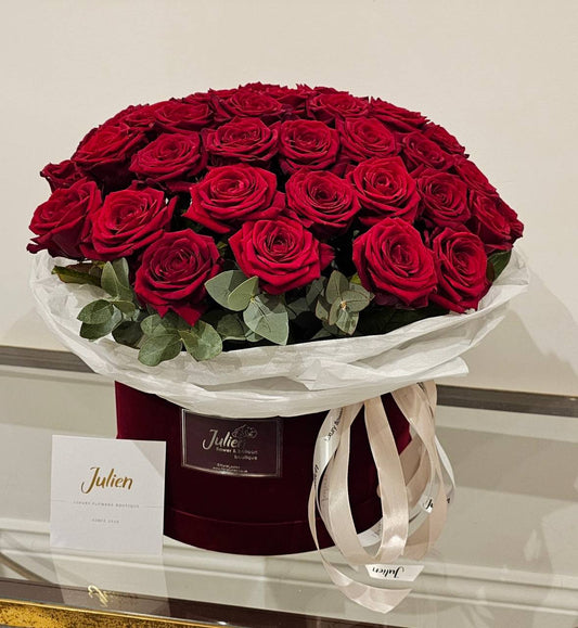 50 Red Roses in a Hatbox