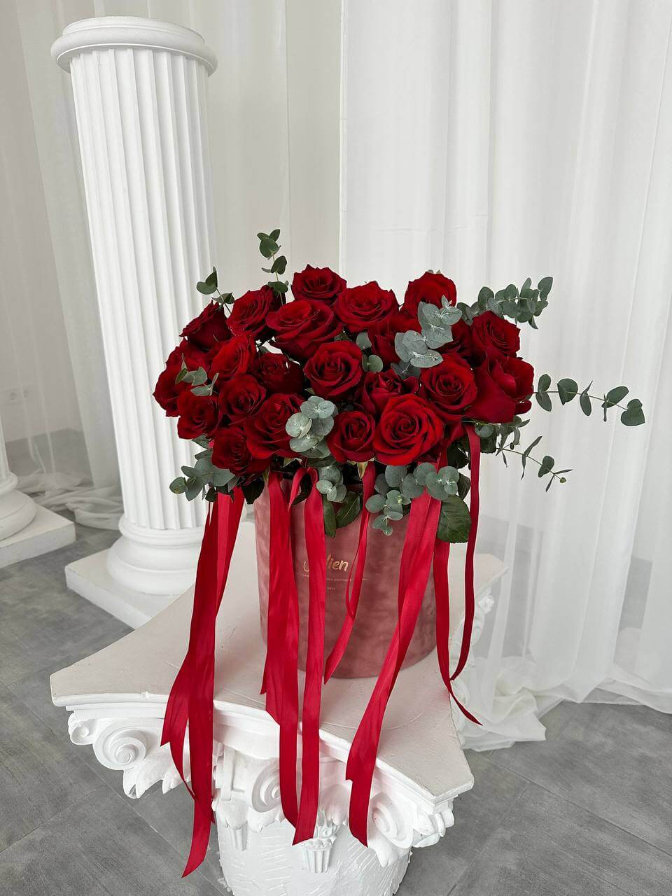 50 red roses in the box