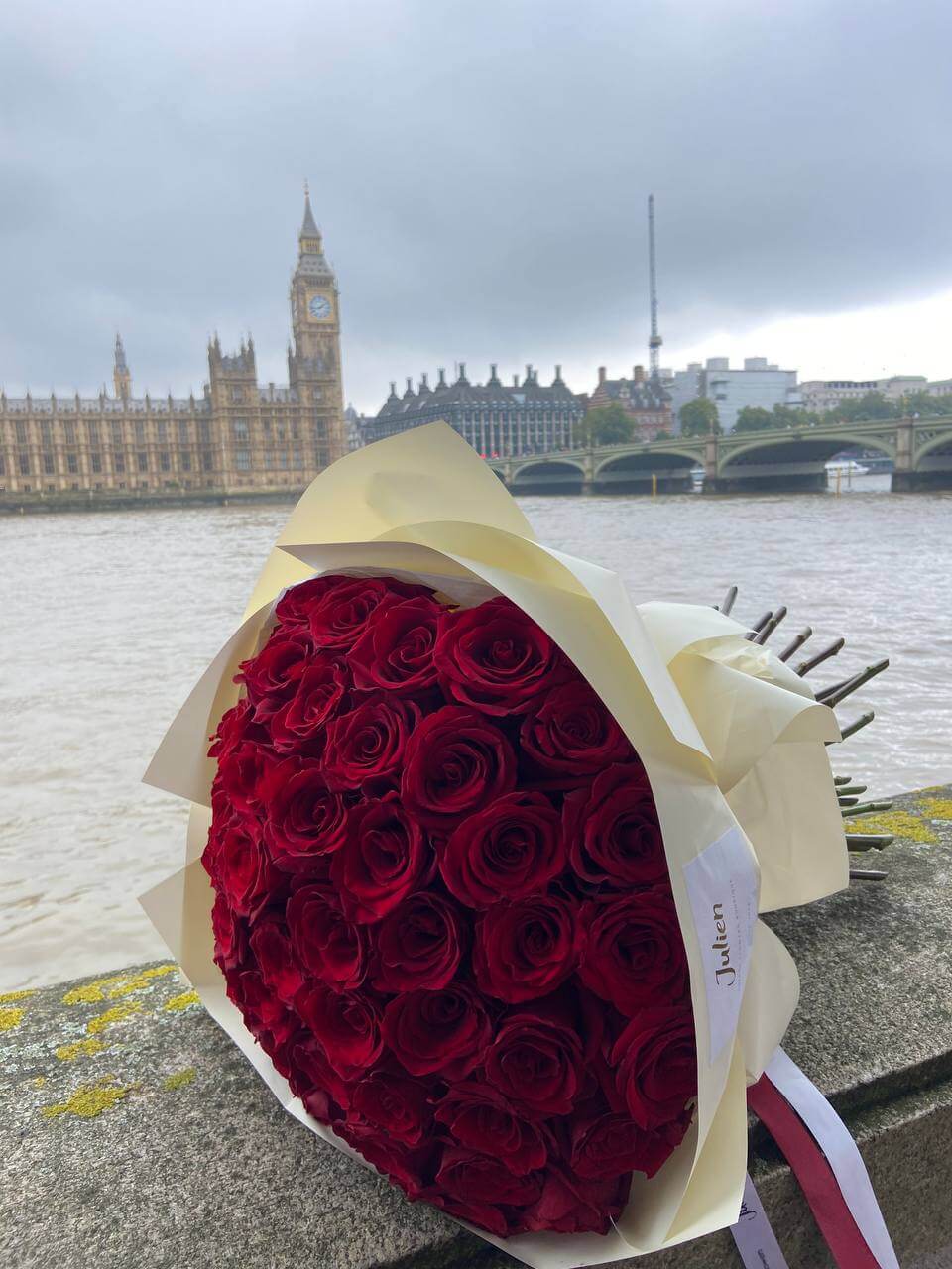 Bouquet of 50 red roses