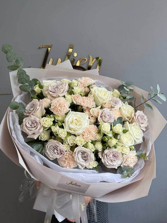 The Belgravia Nude — Quicksand Rose & Champagne Garden Hand-Tied Bouquet